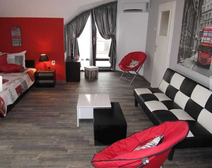 Дава се под наем Едностаен апартамент в Пловдив, Въстанически - 68 кв.м за 210 € - Снимка #2