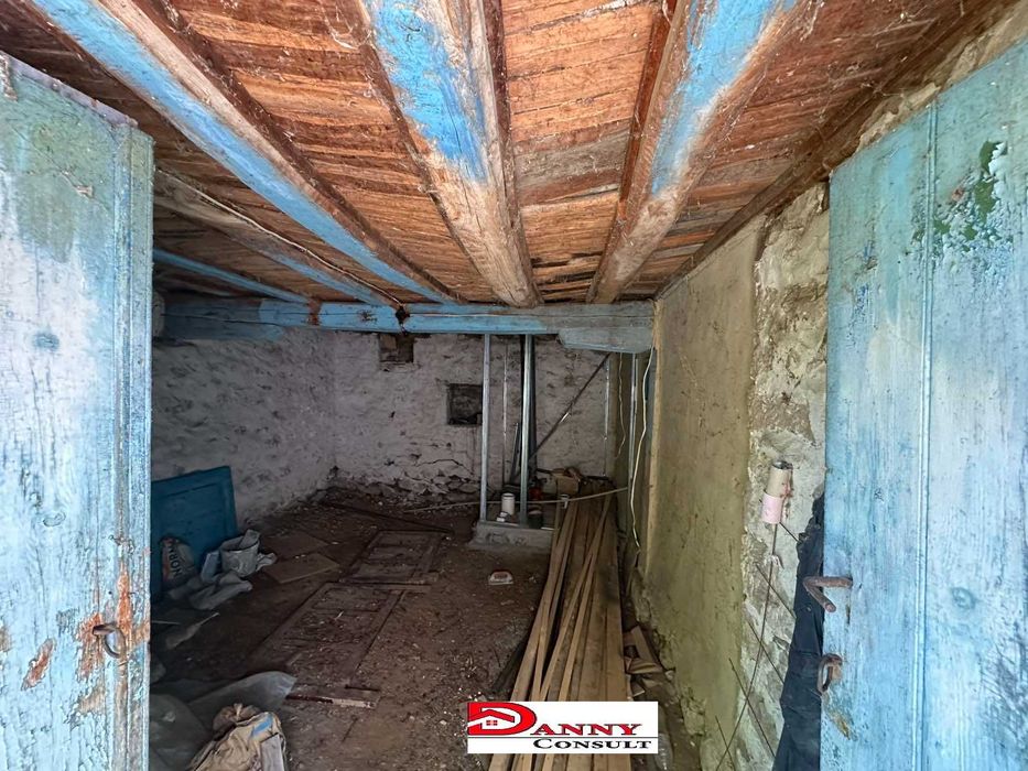 Къща с 1700 кв.м. двор в с. Мусина, обл. Велико Търново