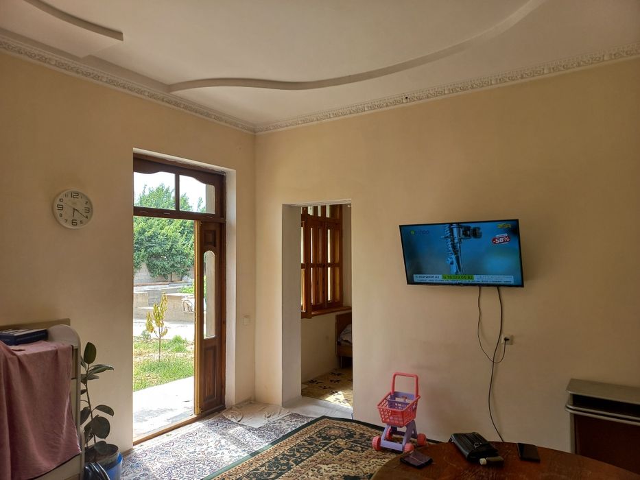 TOSHMI POSTDA 4km kirganda atpni ozida 6sotik 4ta xona uy sotilad