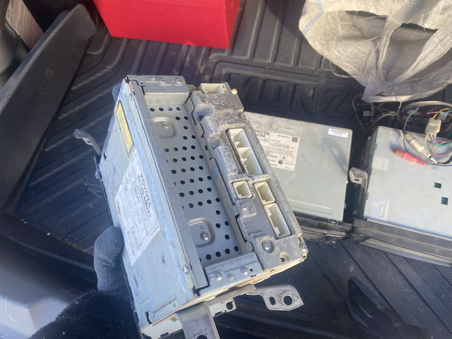 Мониторы и магнитолы на прадо / prado 150