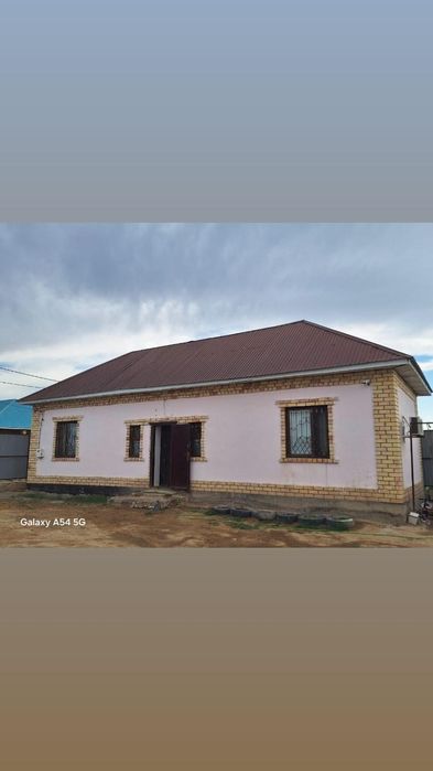 Үй сатылады . Байтерек 4 (сегізжүзбас) 287мектеп арты