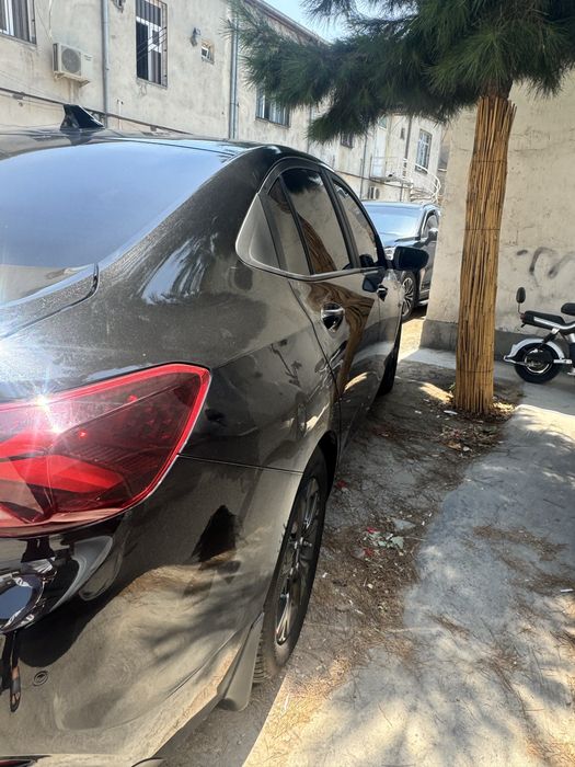 Onix redline avtomobili