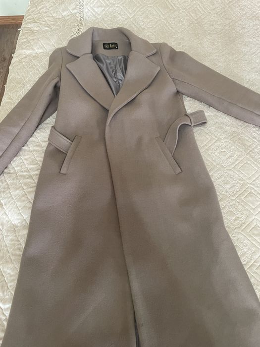 Пальто женское срочно продам