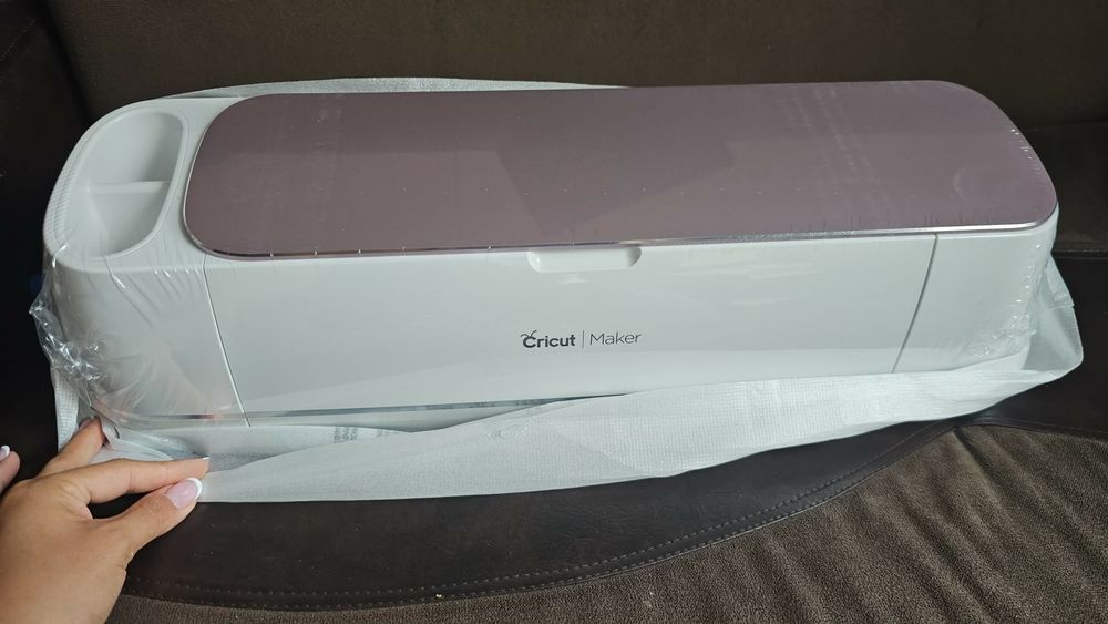 Cricut maker  nou