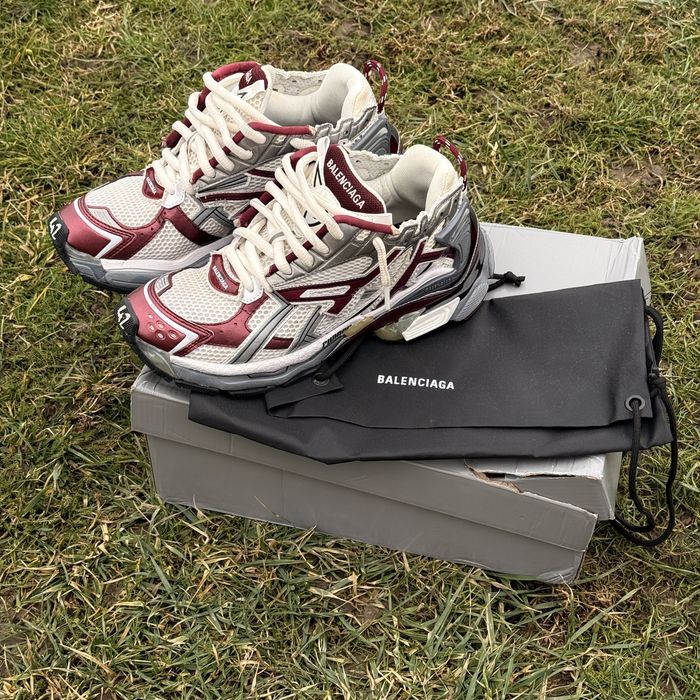 Balenciaga Runner Burgundy