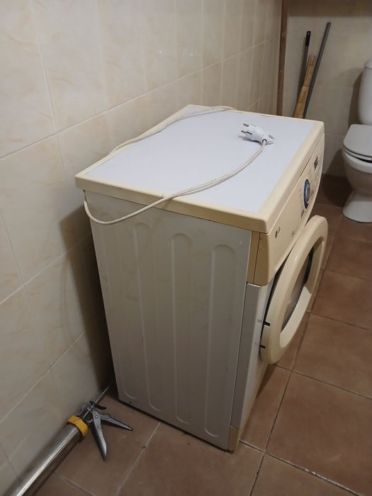 Стиральная машинка автомат