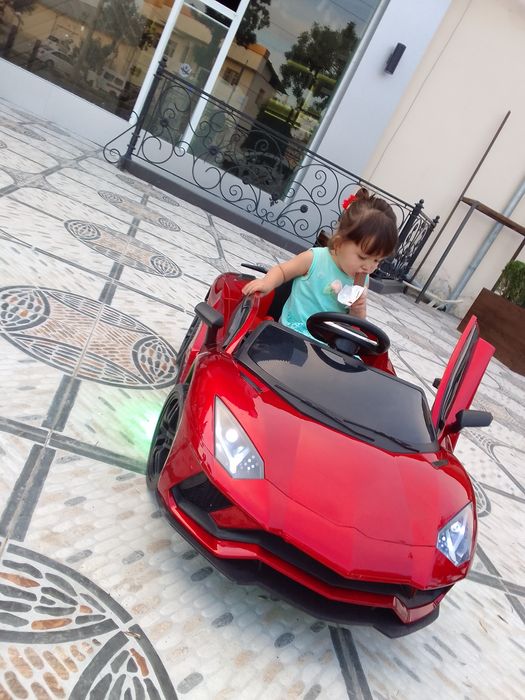 Detski moshina lombarjini sotiladi