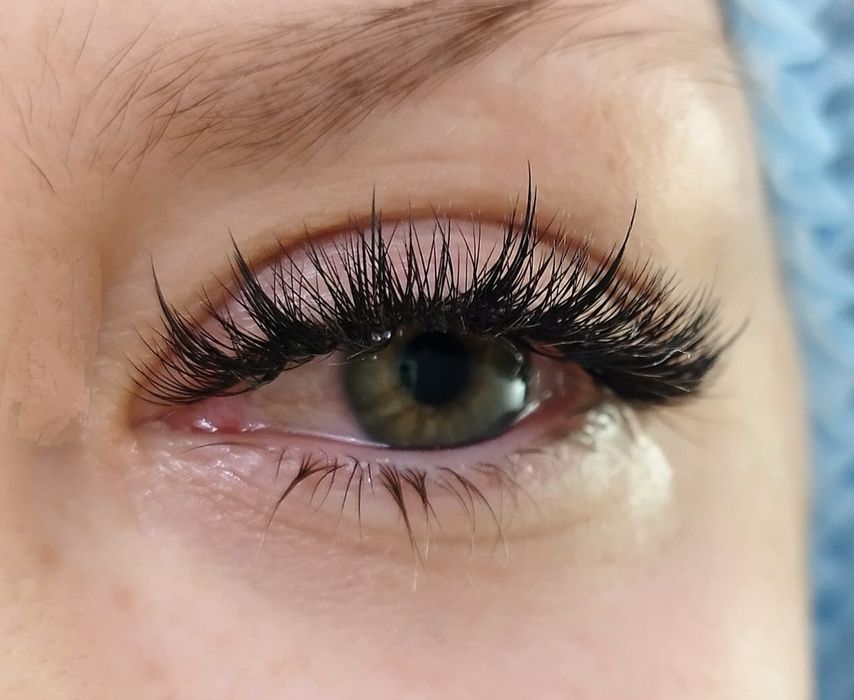 Наращивание ресниц