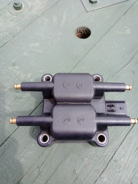Vând alternator,radiator sandero 1,4.Bobina de inducție  Chrysler PT.