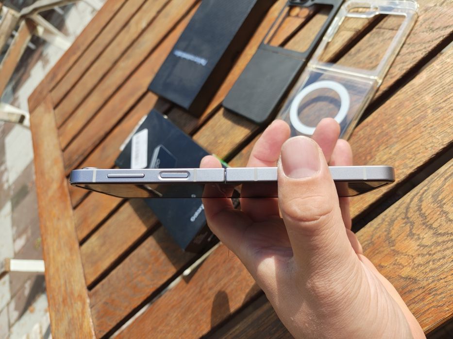 Samsung z6 flip 512 GB garanție 1 an