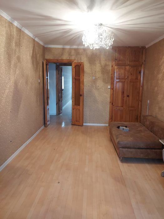 Продам 2х ком в 8 микрорайон