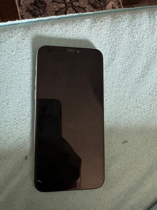 Vînd iphone 11 pro fac si schimb