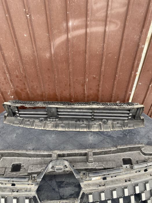 Grila activa,trager,grila centrala renault austral