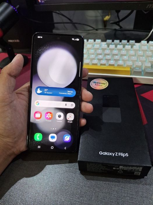 Samsung Z Flip 5 256gb ideal