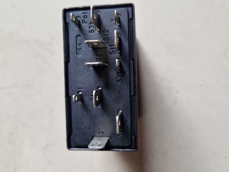 Releu stergatoare VW Passat B6 cod 4B0 955 531 A