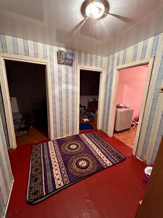 Үш бөлме үи сатылады