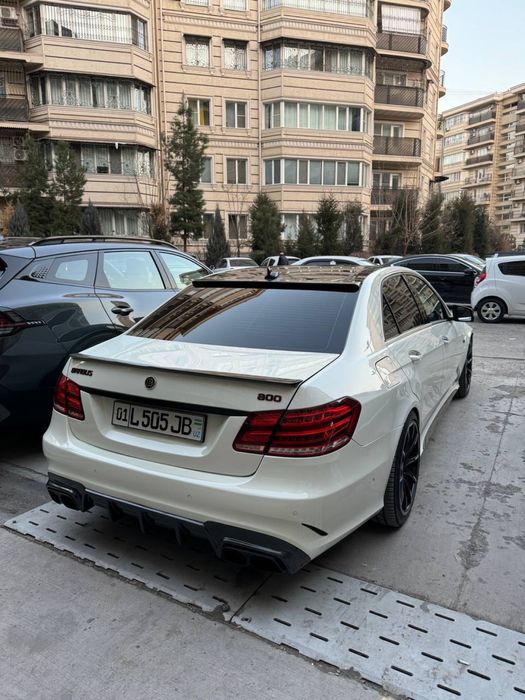 Mersedes w212 6.3 amg