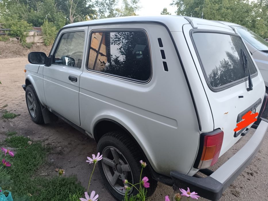Продам ладу ниву 21214