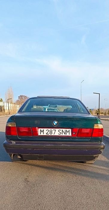 Продам  БМВ Е34.