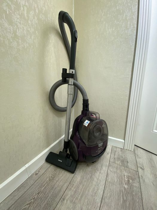 Пылесос PhillipaPowerPro Compact