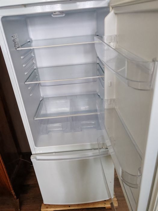 Продаю холодильник "Бирюса"