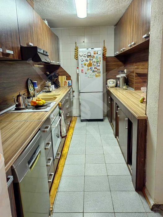 Продава се Къща в Варна, м-т Св. Никола - 640 кв.м за 1063 €/кв.м - Снимка #6