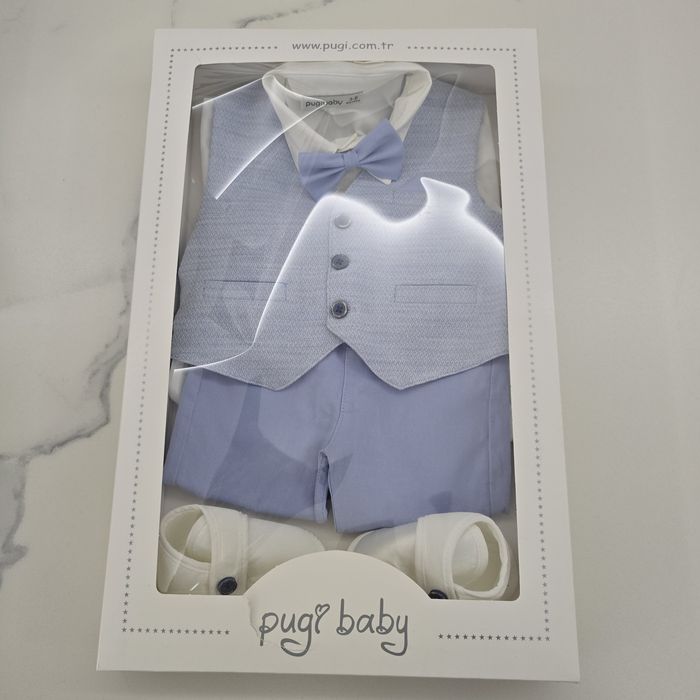 Нов костюм за бебе 3-6 месеца