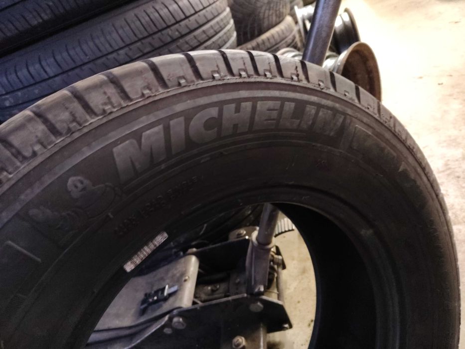 4бр.летни гуми MICHELIN 215/70/15C 109S DOT 0717