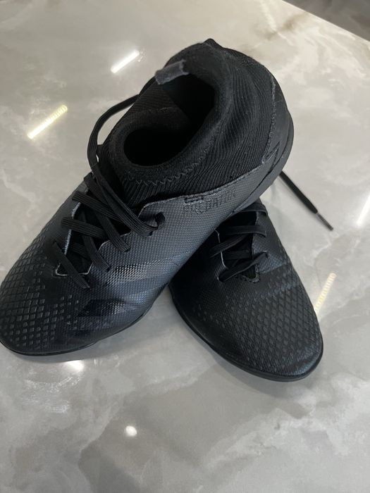 Vand ghete de fotbal adidas  pentru sintetic 36