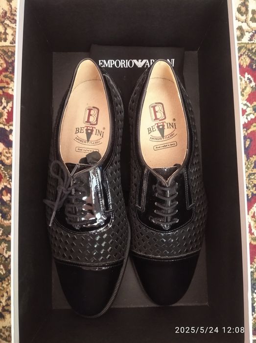 Туфли лакированные новый размер 42