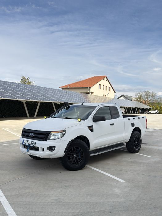 Vand Ford ranger in 2 usi