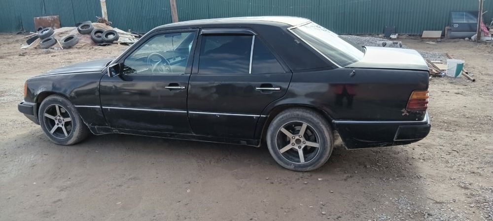 Мерседес бенс 124 Е200,Е230 Сатылады