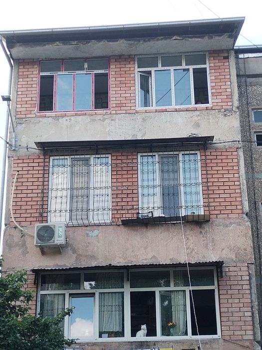 Balkonga g'isht teramiz. Kladka balkon. Керпичная кладка балконов
