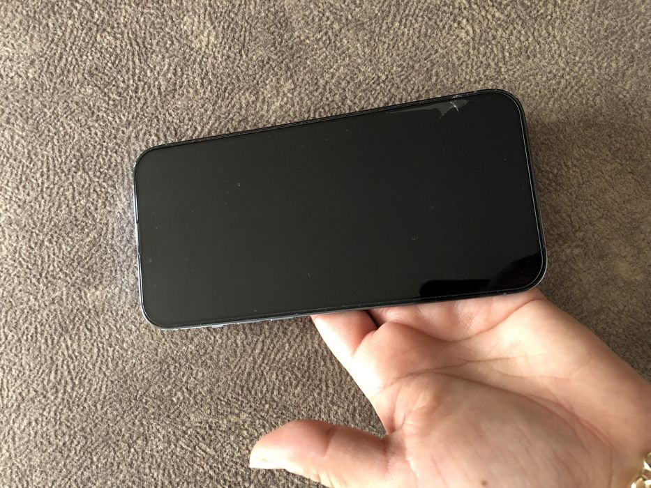 Продам Iphone 13 pro max