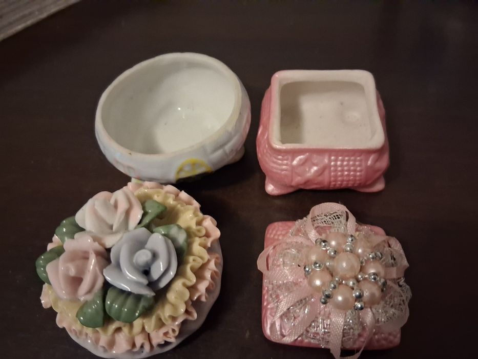 Красиви кутийки за декорация.