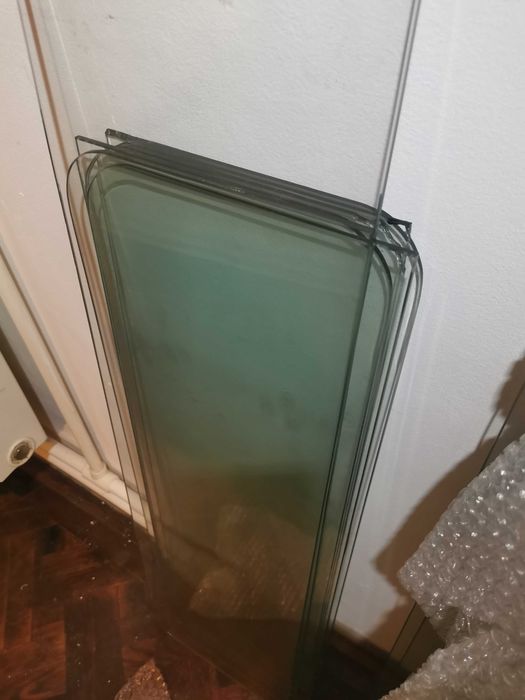 Geamuri groase pentru polite