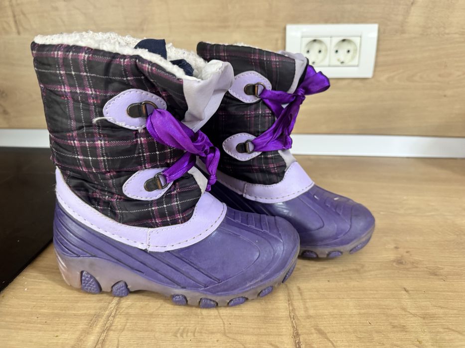 Ghete marime 28 fete