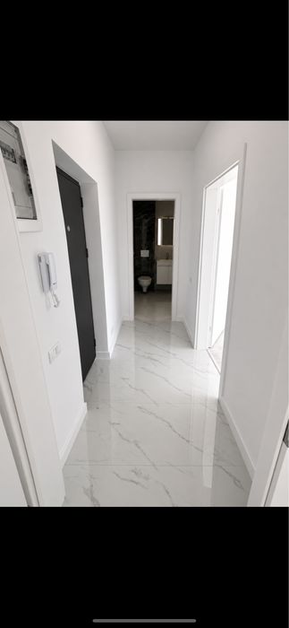 Inchiriere apartament 2 camere Bragadiru, nemobilat, str.Crisu Repede. Locuit/birou/salon manichiura, infrumusetare, etc.