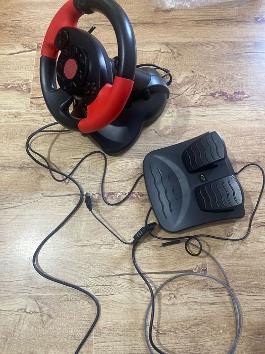 Volan de gaming pc/ps2/ps3