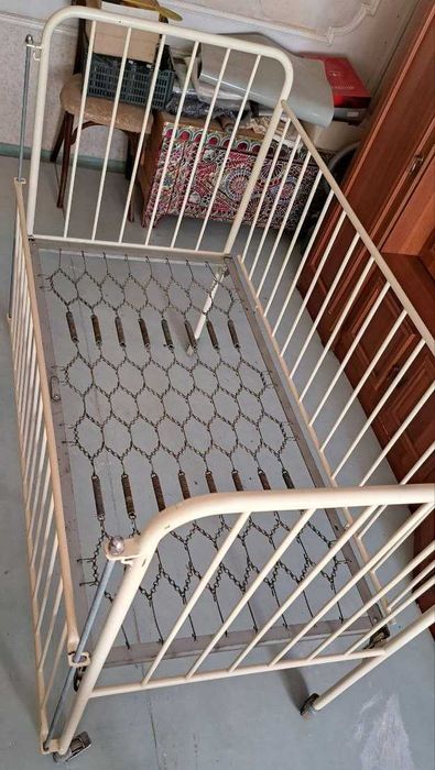 Bolalar uchun temir krovat. Детская кровать..