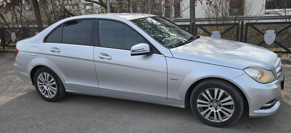 Mercedes-benz c200