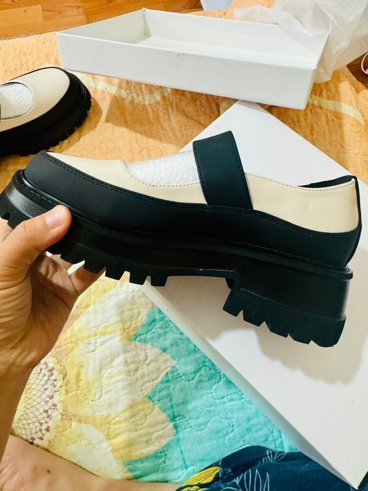 Женские лоферы новые