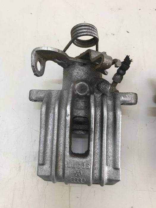 Etrier stânga dreapta spate Audi A4 B6 B7