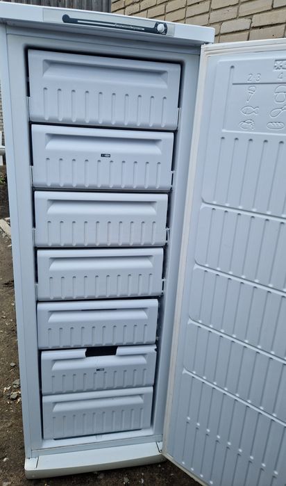 Продаётся морозильник