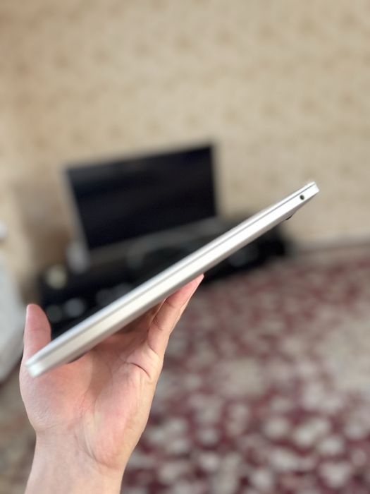 MacBook Pro M1 8/256