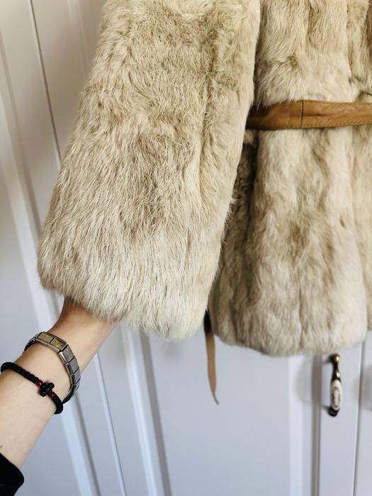 Haina de blana naturala , masura L  , culoare crem spre alb