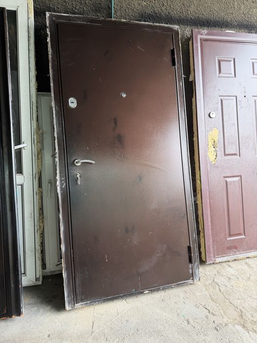 Продам входные двери