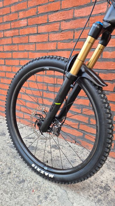 Електрически карбонов велосипед PIVOT SHUTTLE SL, TEAM XTR, FOX, XTR