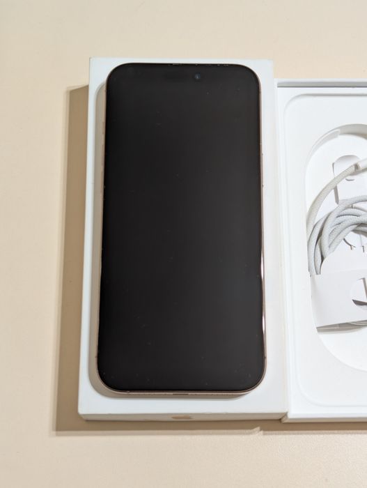 iPhone 16 Pro Max 256 gb ёмкость 100 EAC