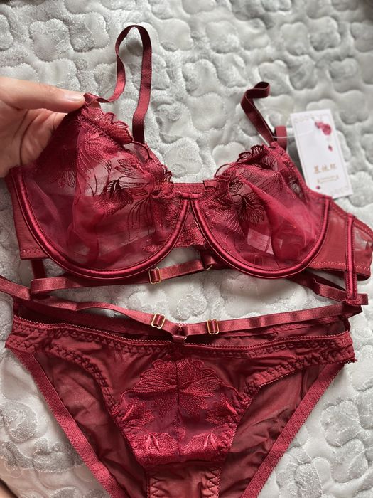 Шикарные набор,бюсьгалтеры